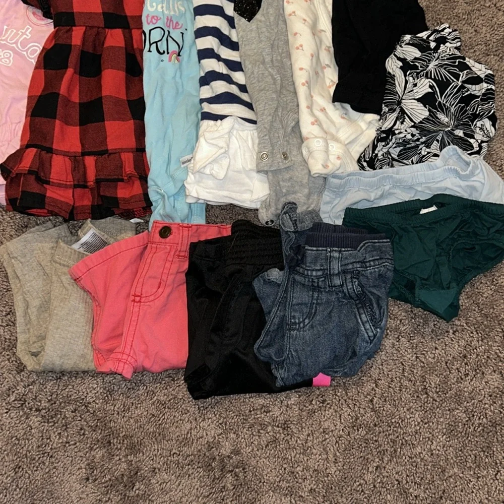 Babygirl size 6m and 6/9m dress, sweatshirt, top, onesie & pants bundle!!